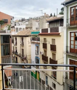 Piso en venta de 3 dormitorios en Gran Vía
