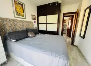 Casa de 4 dormitorios con patio y garaje