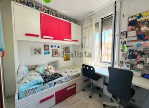 Casa de 4 dormitorios con patio y garaje