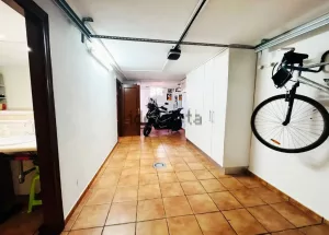 Casa de 4 dormitorios con patio y garaje