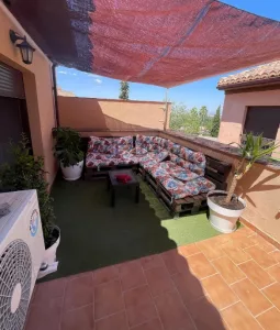 Dúplex de 3 dormitorios en el barrio de Monachil