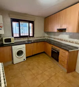 Dúplex de 3 dormitorios en el barrio de Monachil