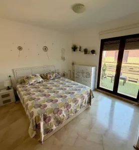 Dúplex de 3 dormitorios en el barrio de Monachil