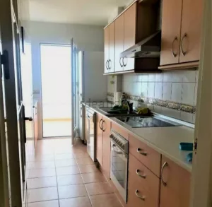 Casa de 3 dormitorios y garaje en Cajar
