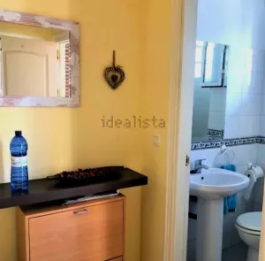 Casa de 3 dormitorios y garaje en Cajar