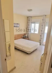 Casa de 3 dormitorios y garaje en Cajar