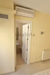 Casa de 3 dormitorios y garaje en Cajar