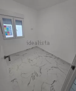 Casa reformada de 3 dormitorios en La Zubia