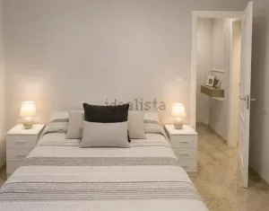 Piso reformado de 2 dormitorios en La Zubia