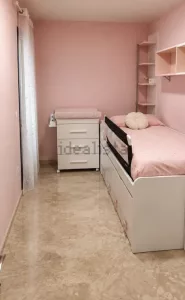 Piso reformado de 2 dormitorios en La Zubia
