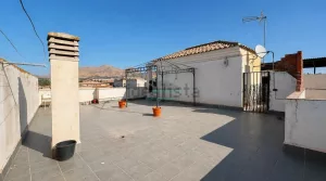 Ático de 3 dormitorios con garaje en Atarfe