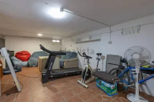 Chalet con piscina y 3 dormitorios en Otura