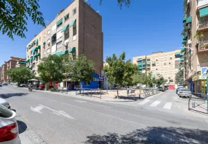 Local comercial de 70m en El Zaidín