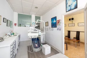 Local comercial de 70m en El Zaidín