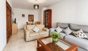 Piso de 3 dormitorios con garaje en Atarfe