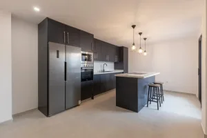 Casa reformada de 6 dormitorios en Cájar
