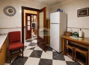 Casa de 4 dormitorios en venta en Deifontes