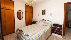 Casa de 4 dormitorios en venta en Deifontes