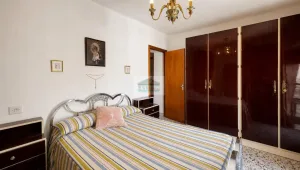 Casa de 4 dormitorios en venta en Deifontes