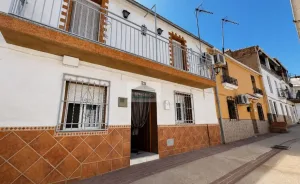 Casa de 4 dormitorios en venta en Deifontes