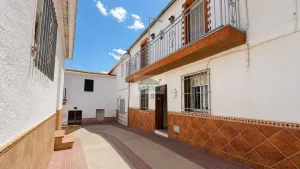 Casa de 4 dormitorios en venta en Deifontes