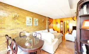Piso de alquiler con 4 dormitorios en El Zaidín