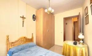Piso de alquiler con 4 dormitorios en El Zaidín