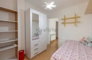 Piso de alquiler con 4 dormitorios en La Chana