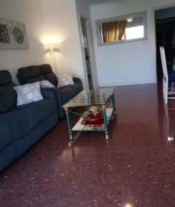 Ático reformado de 3 dormitorios en Bola de Oro