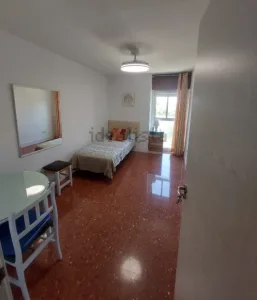 Ático reformado de 3 dormitorios en Bola de Oro