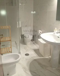 Piso con 4 dormitorios en Calle Alhamar