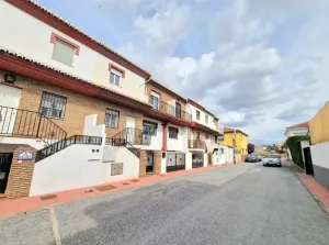 Casa de 3 dormitorios en Purchil