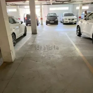 Piso de 3 dormitorios con piscina en Gójar