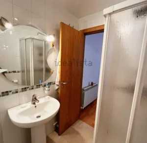 Piso de 3 dormitorios con piscina en Gójar