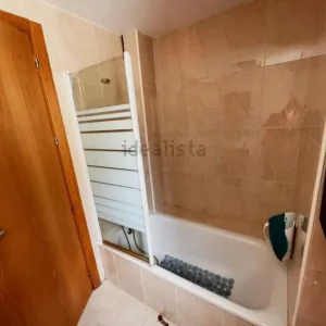Piso de 3 dormitorios con piscina en Gójar