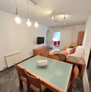 Piso de 3 dormitorios con piscina en Gójar