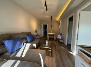 Piso de 4 dormitorios reformado en Granada