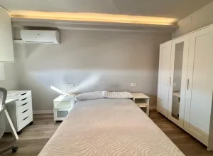 Piso de 4 dormitorios reformado en Granada
