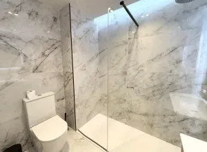 Piso de 4 dormitorios reformado en Granada