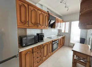 Piso de 4 dormitorios reformado en Granada
