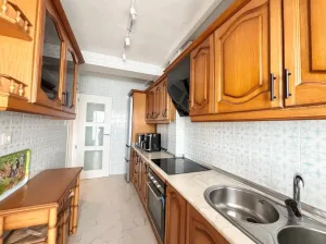 Piso de 4 dormitorios reformado en Granada