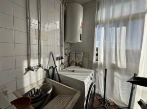 Piso de 4 dormitorios reformado en Granada