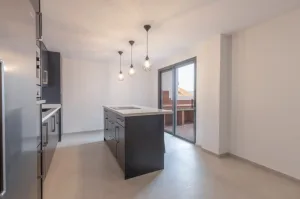 Casa reformada con 6 dormitorios en Monachil