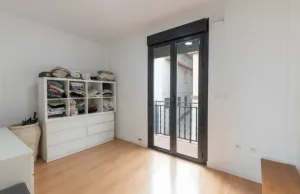 Casa reformada con 6 dormitorios en Monachil