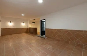 Casa reformada con 6 dormitorios en Monachil